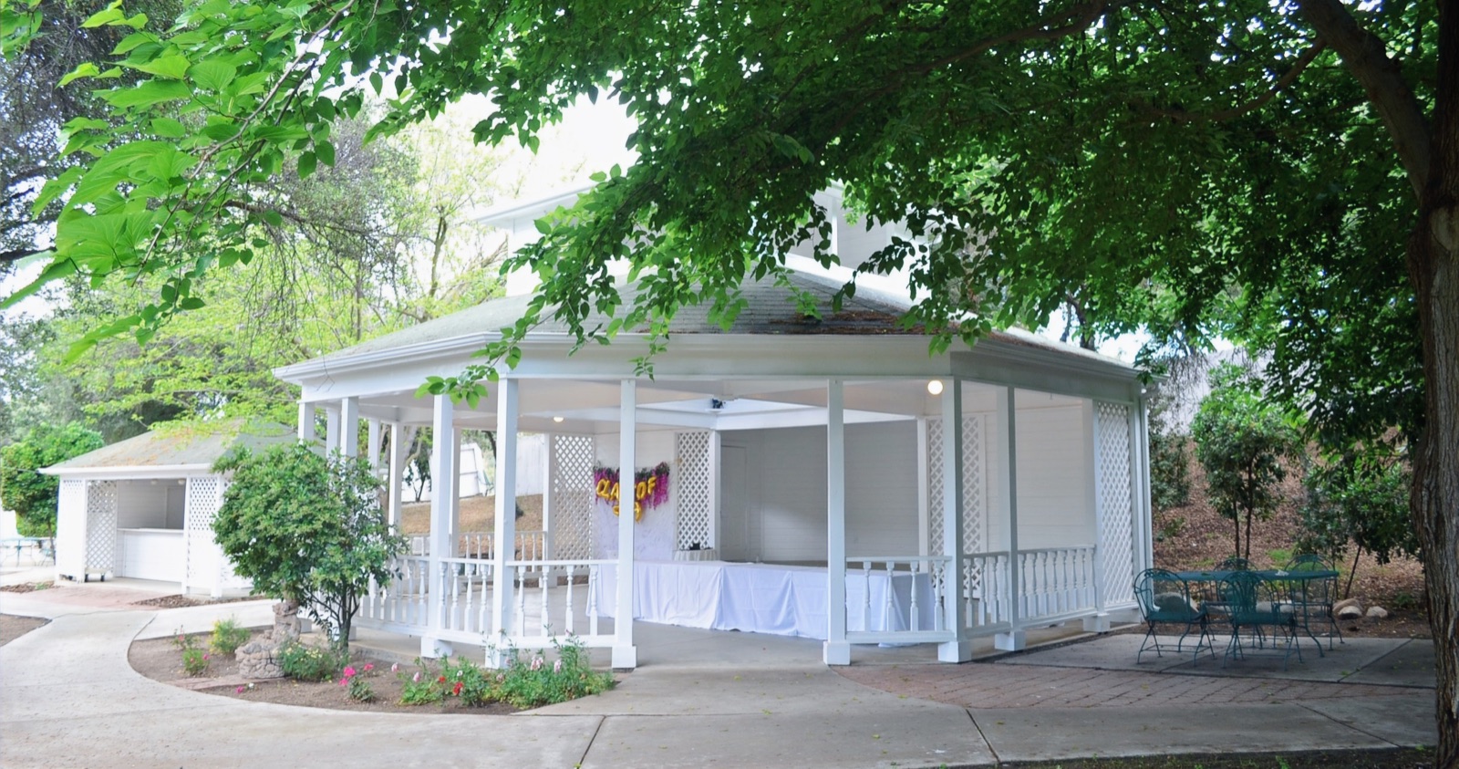 Thatcher Manor — estate grounds canopy